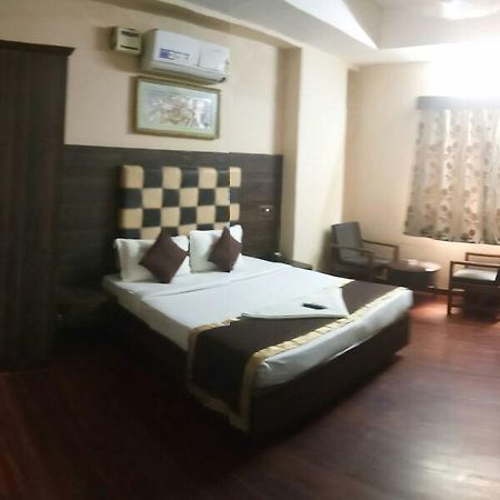 Hotel The Majestic Hyderabad Eksteriør billede